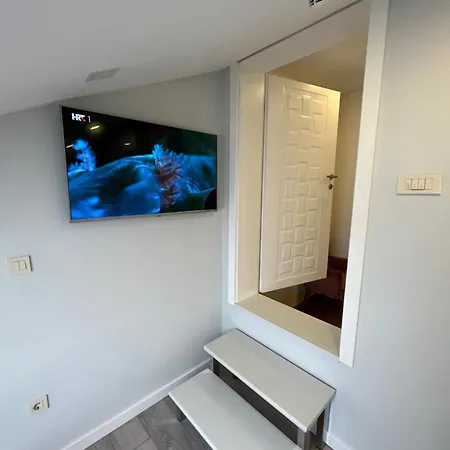 Luxury Alexandar Apartment *